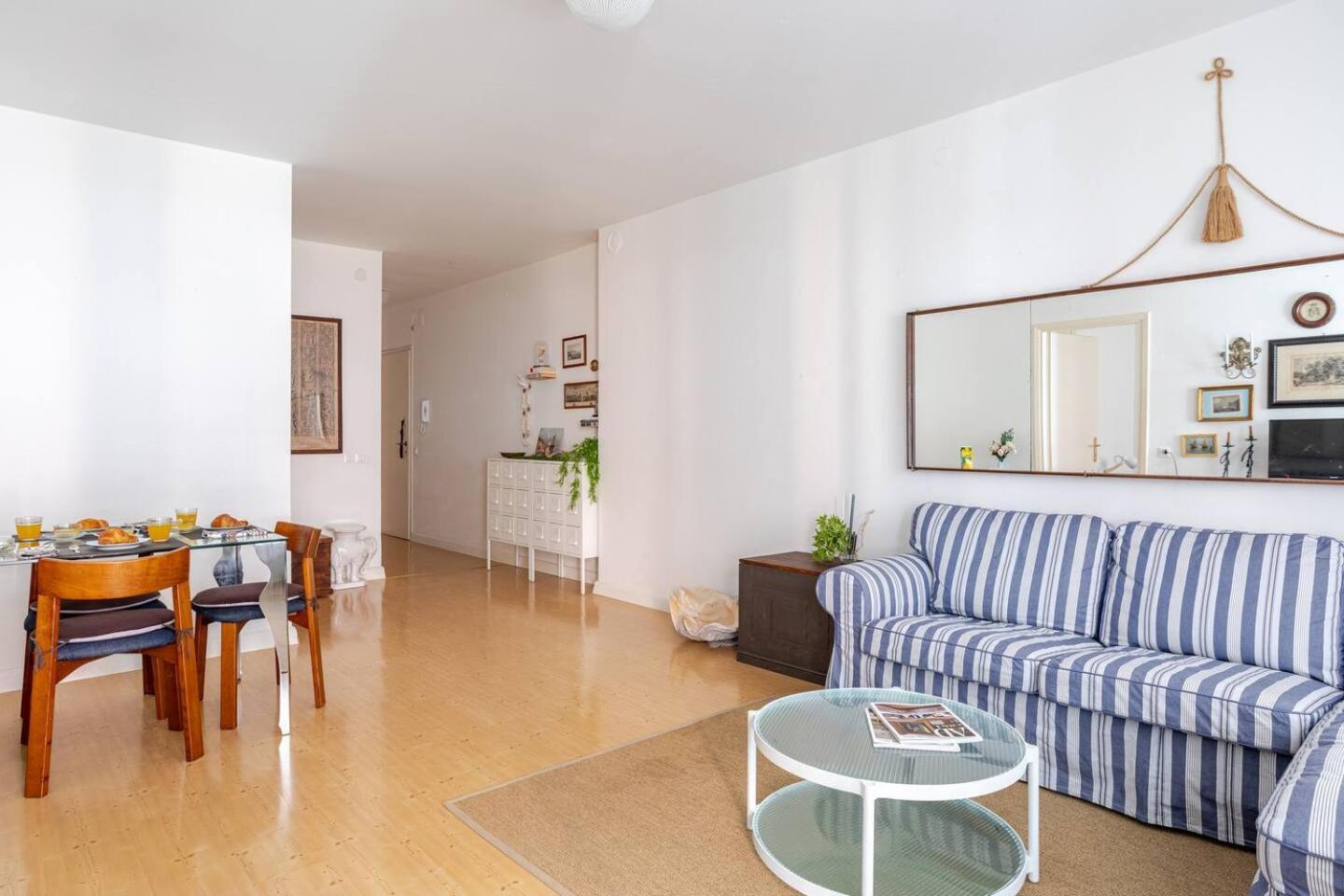 Sunny Home, Appartamento In Centro E Vicino Alla Spiaggia Градо Екстер'єр фото